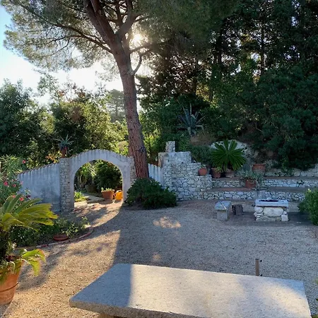 Vila Le Ginestre Di Mare